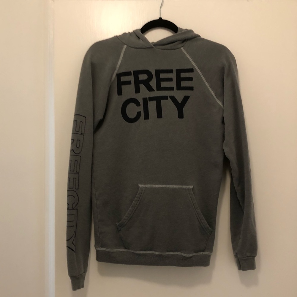 Freecity Hoodie size 1